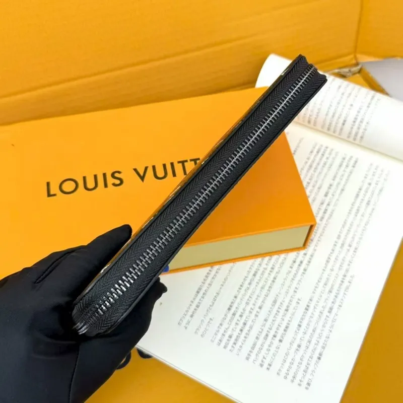 LV Wallets-787 - Image 4
