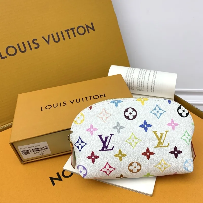 LV Wallets-795