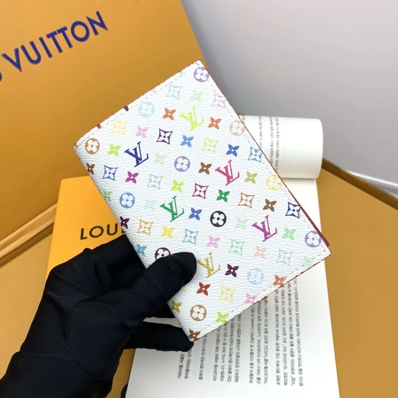 LV Wallets-796 - Image 3