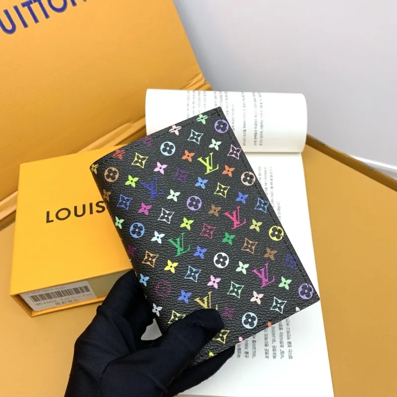 LV Wallets-797