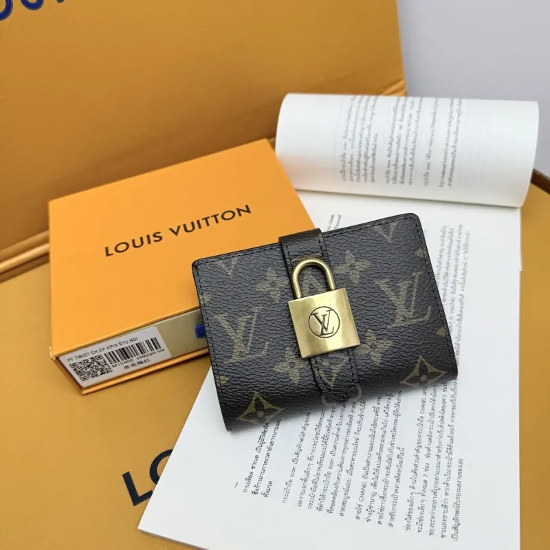 LV Wallets-808