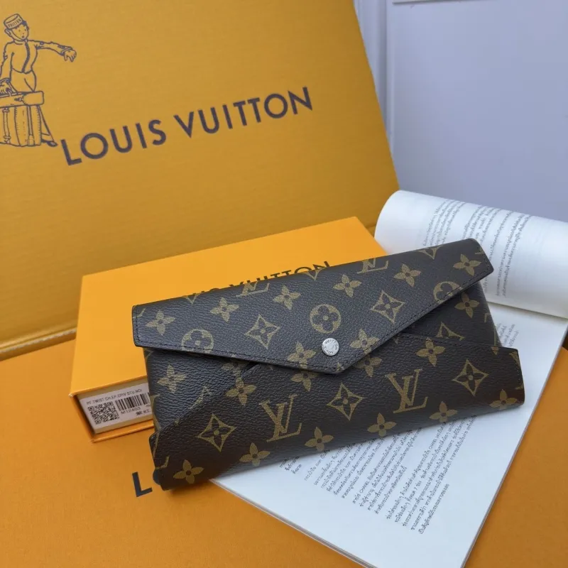 LV Wallets-815