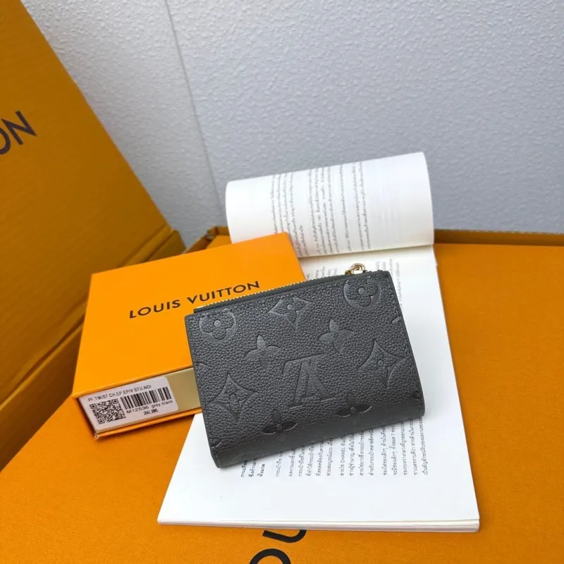 LV Wallets-823
