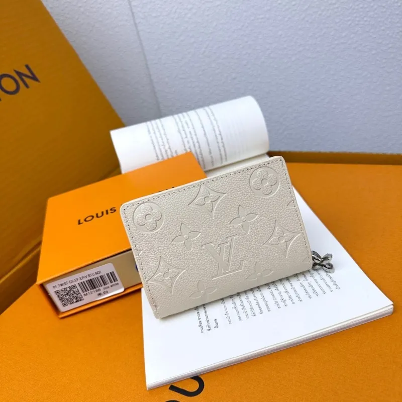 LV Wallets-825