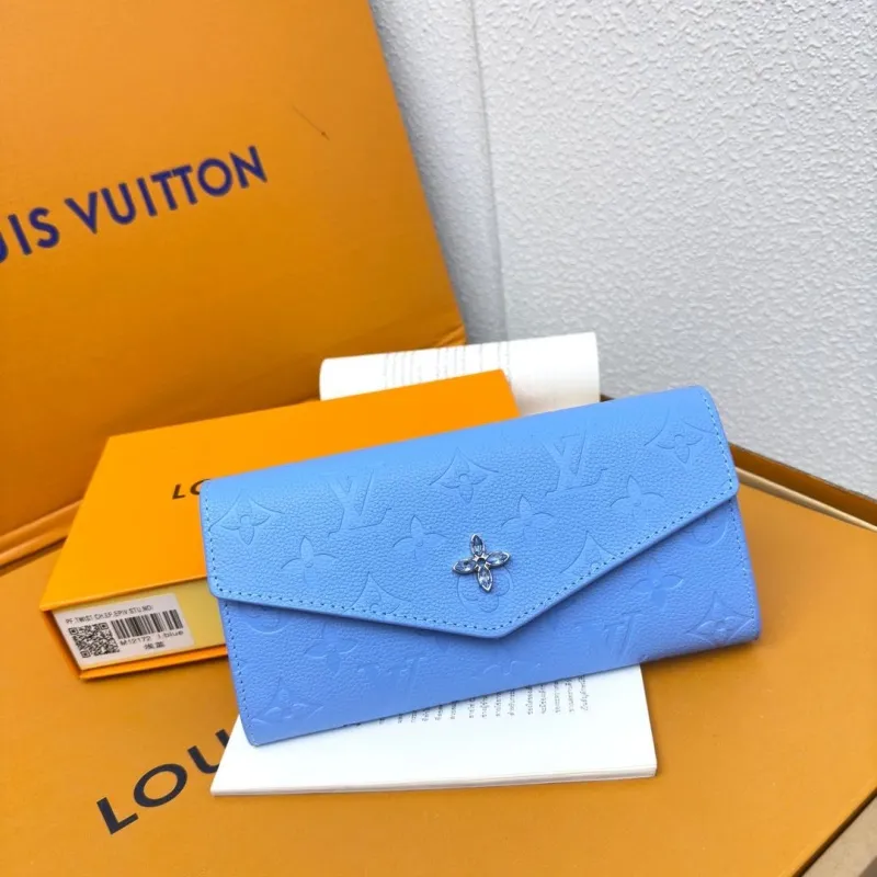 LV Wallets-839