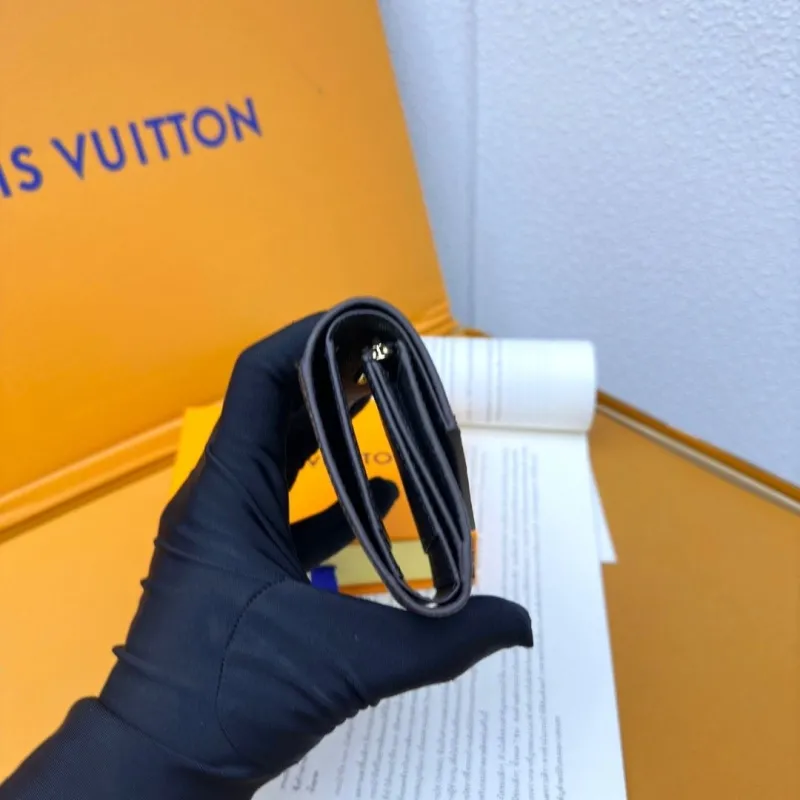 LV Wallets-845 - Image 5