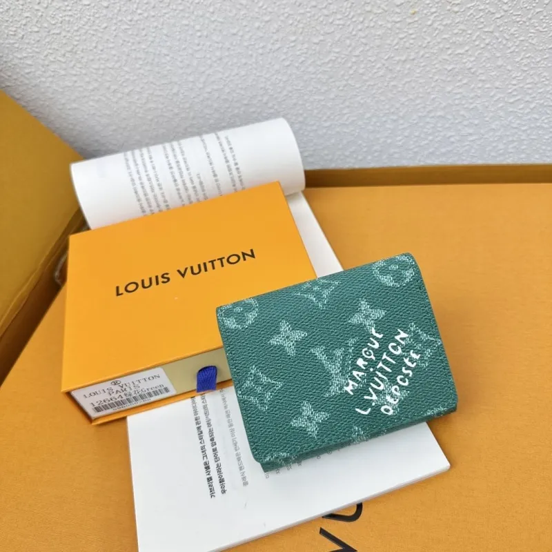 LV Wallets-853