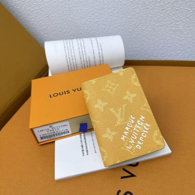 LV Wallets-855