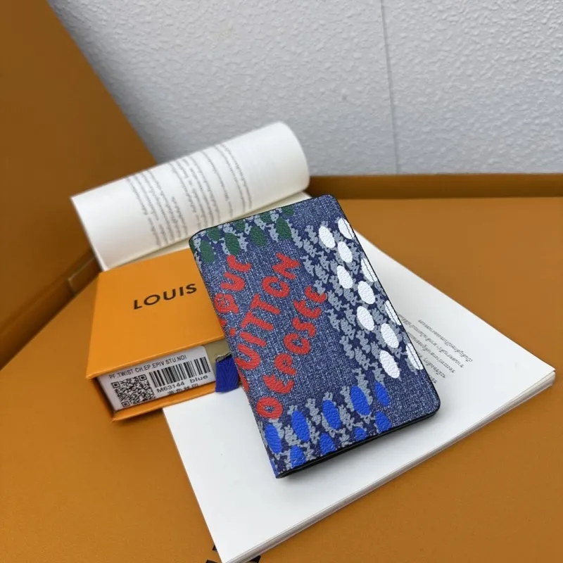 LV Wallets-860