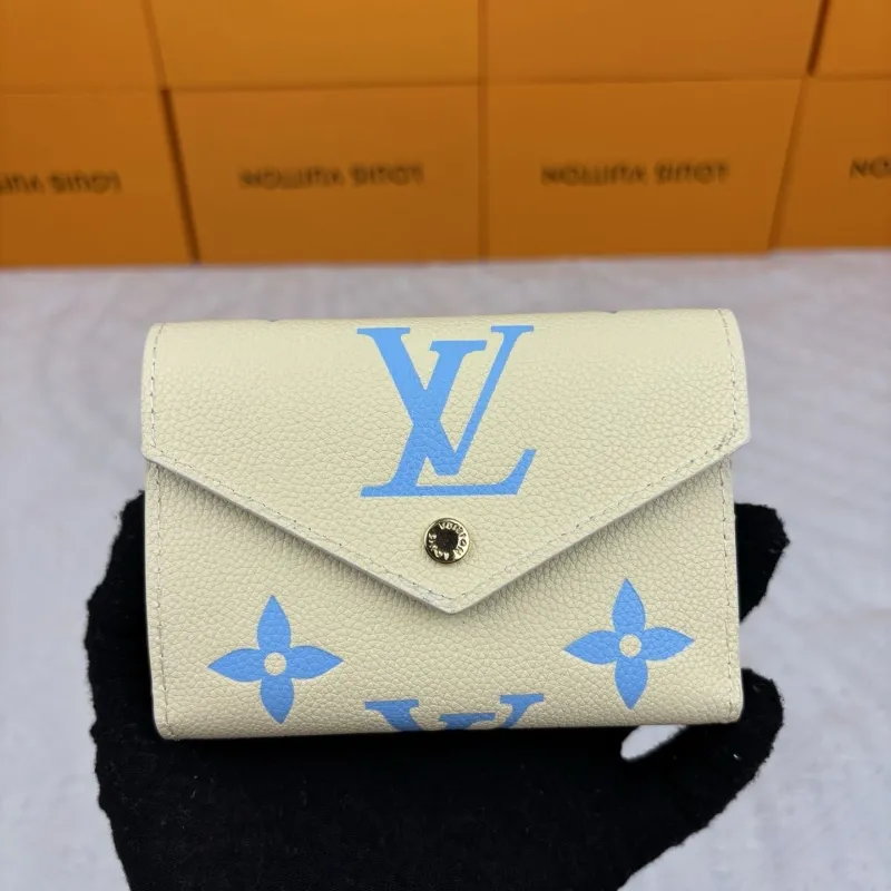 LV Wallets-874