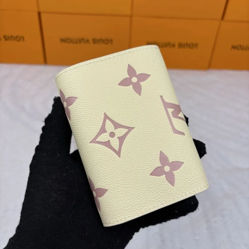LV Wallets-875 - Image 5