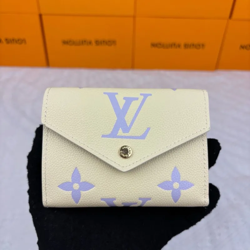 LV Wallets-877