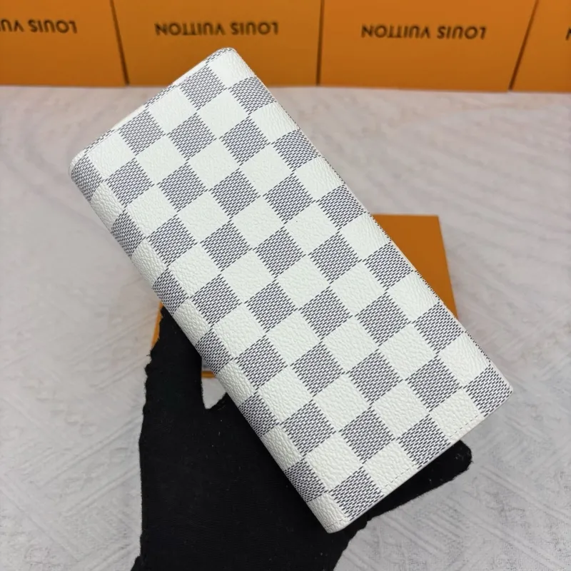 LV Wallets-882 - Image 5