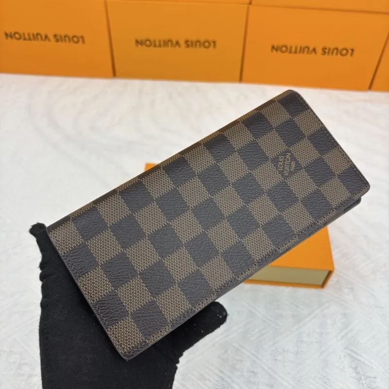 LV Wallets-884 - Image 3