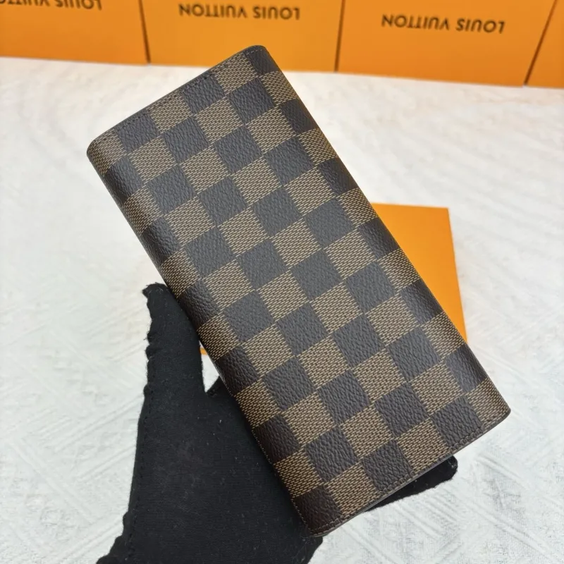 LV Wallets-884 - Image 5
