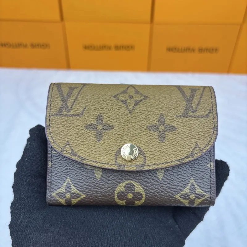 LV Wallets-894