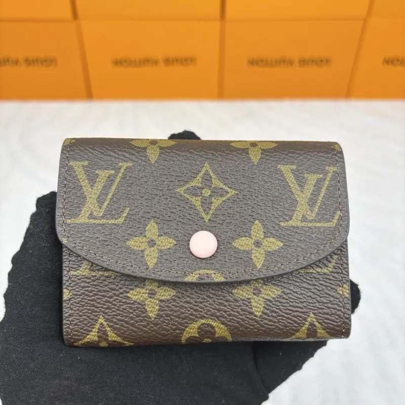 LV Wallets-900
