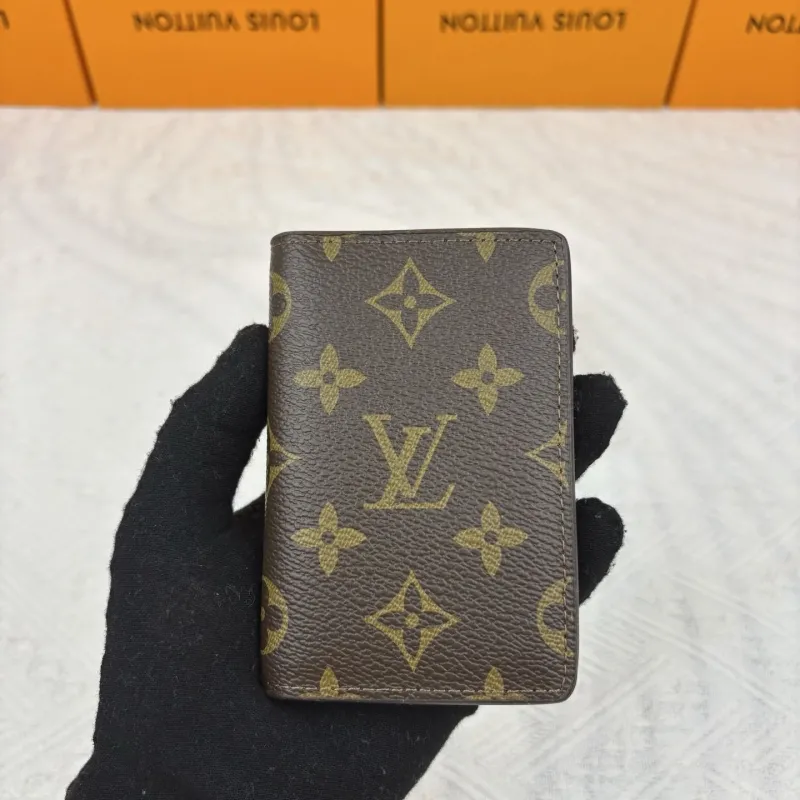 LV Wallets-903