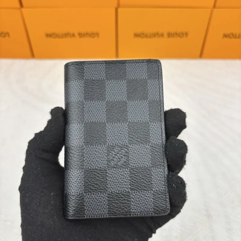 LV Wallets-907