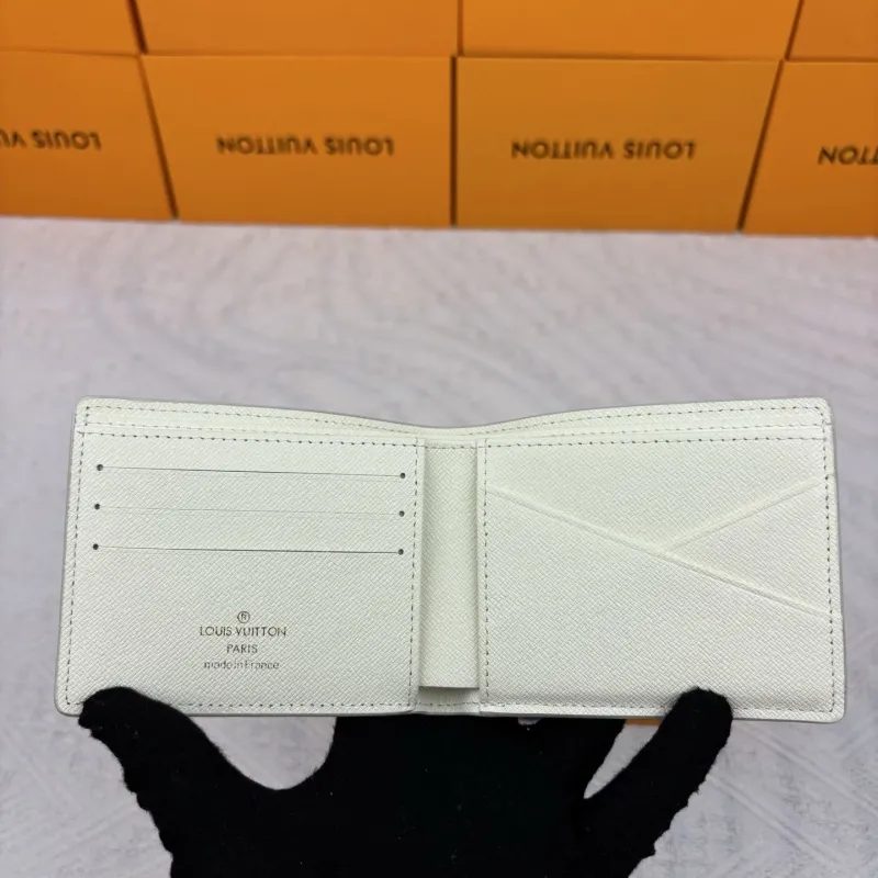 LV Wallets-913 - Image 5
