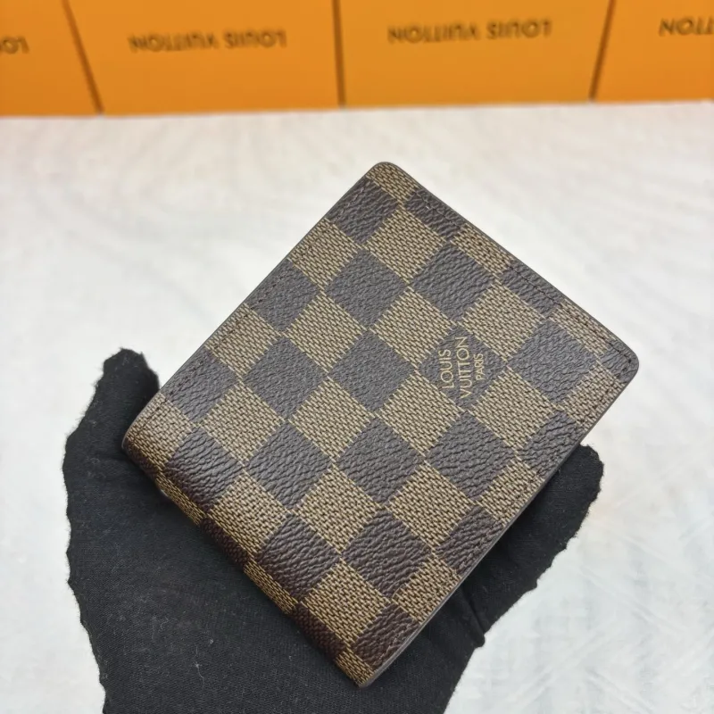 LV Wallets-914 - Image 3