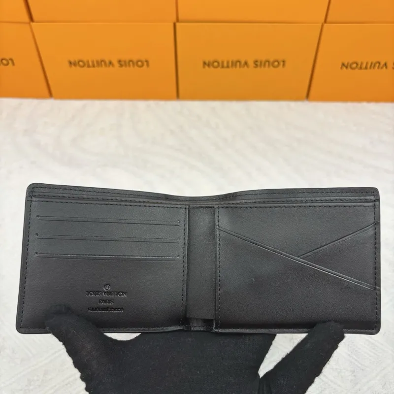 LV Wallets-916 - Image 5