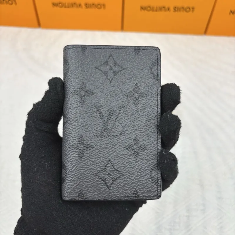 LV Wallets-918