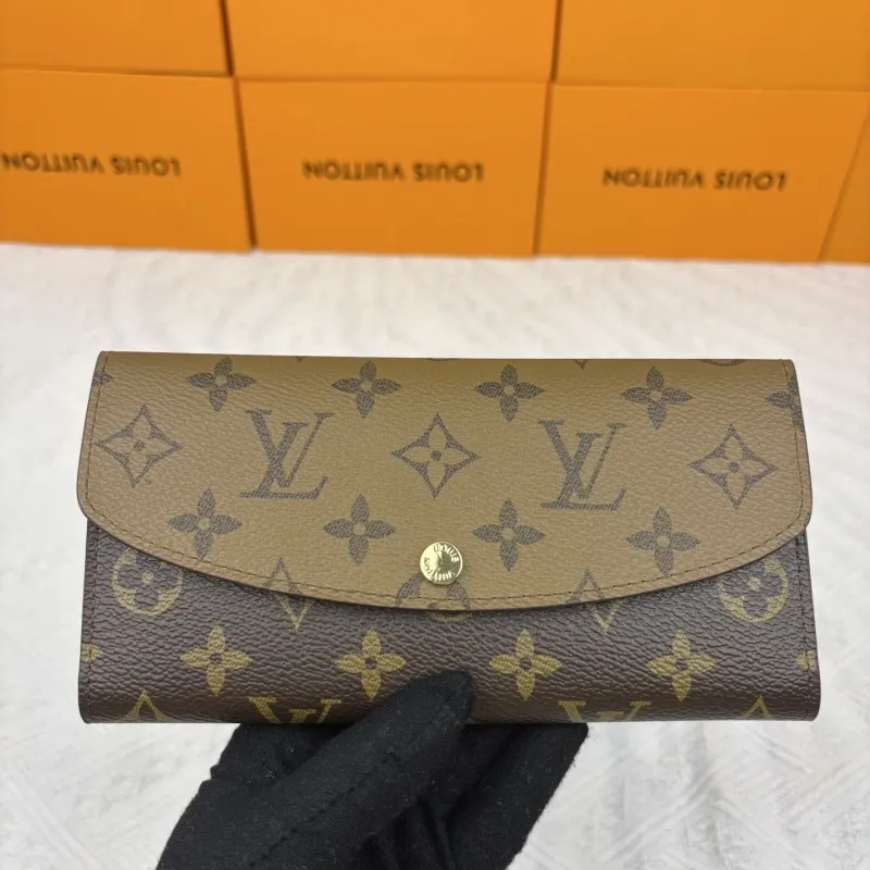 LV Wallets-924