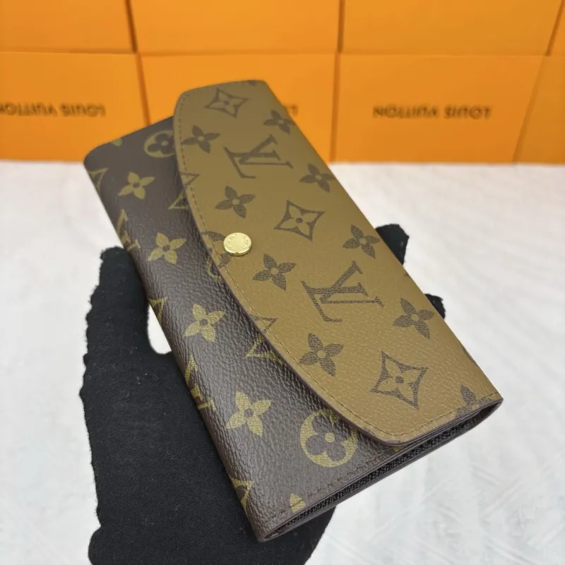 LV Wallets-924 - Image 4