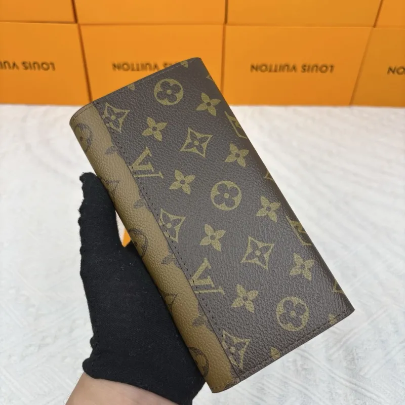 LV Wallets-924 - Image 5