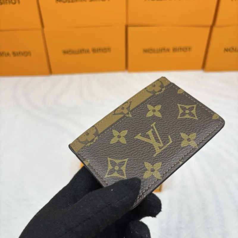 LV Wallets-927 - Image 3