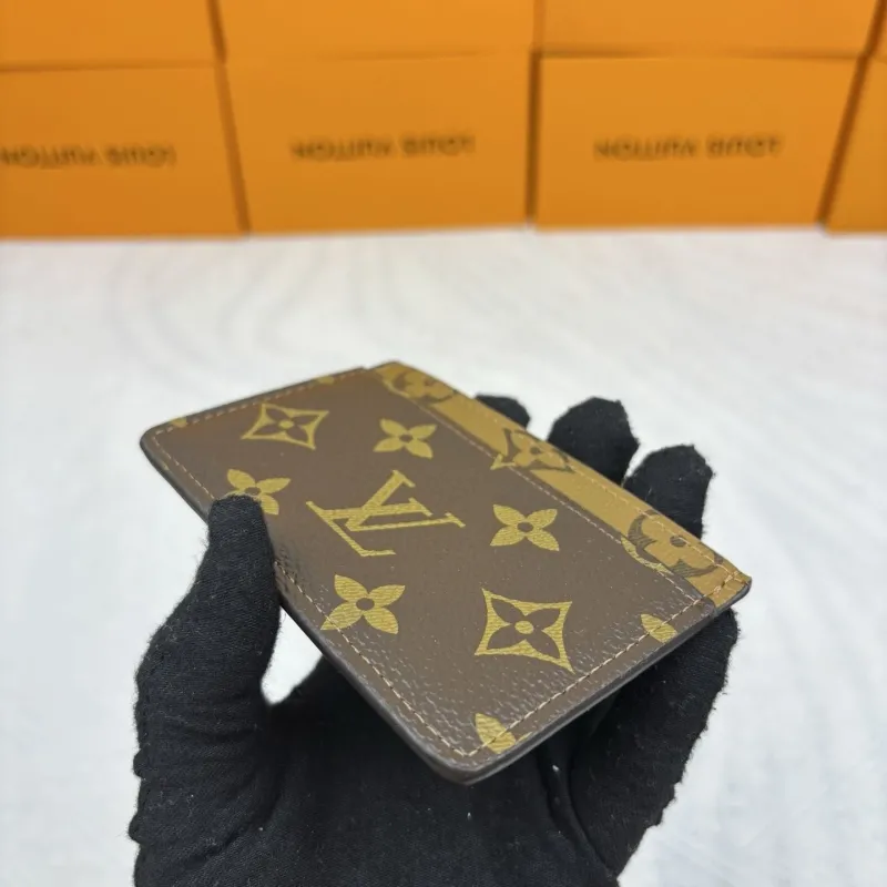 LV Wallets-927 - Image 5