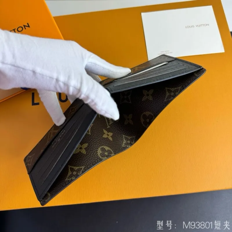 LV Wallets-931 - Image 7
