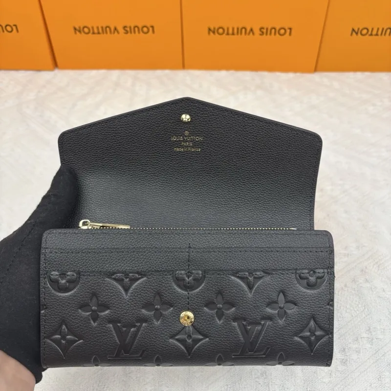 LV Wallets-934 - Image 6