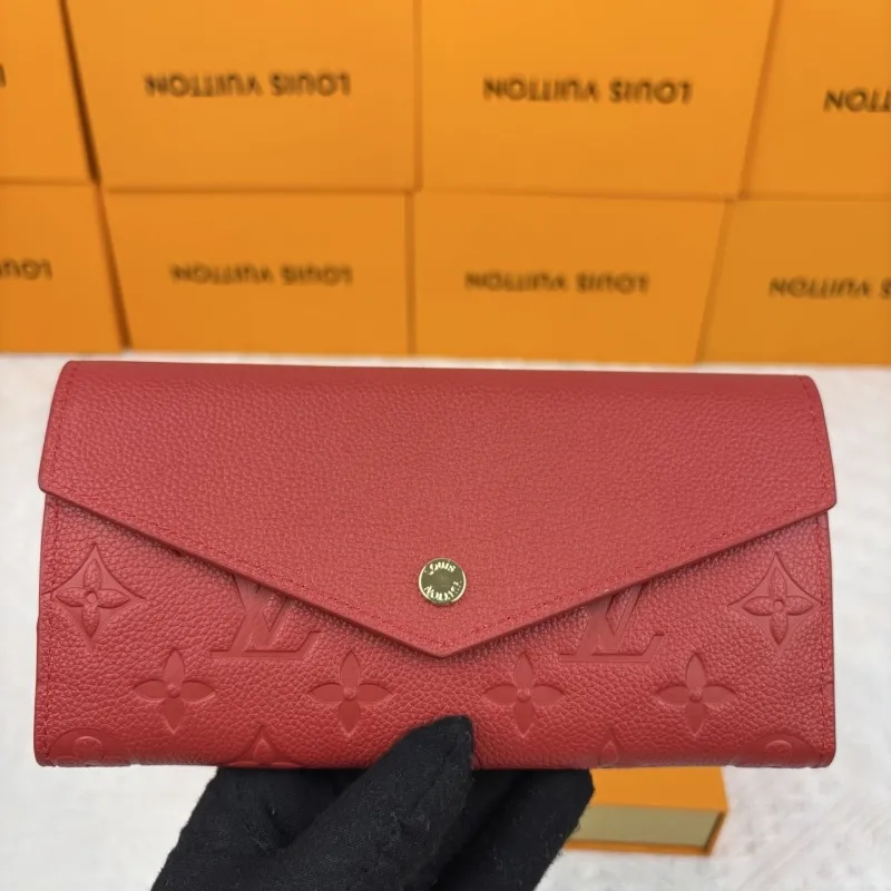 LV Wallets-937