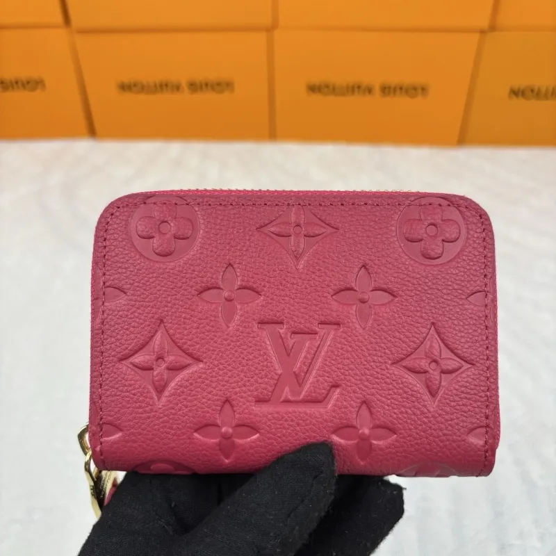 LV Wallets-947