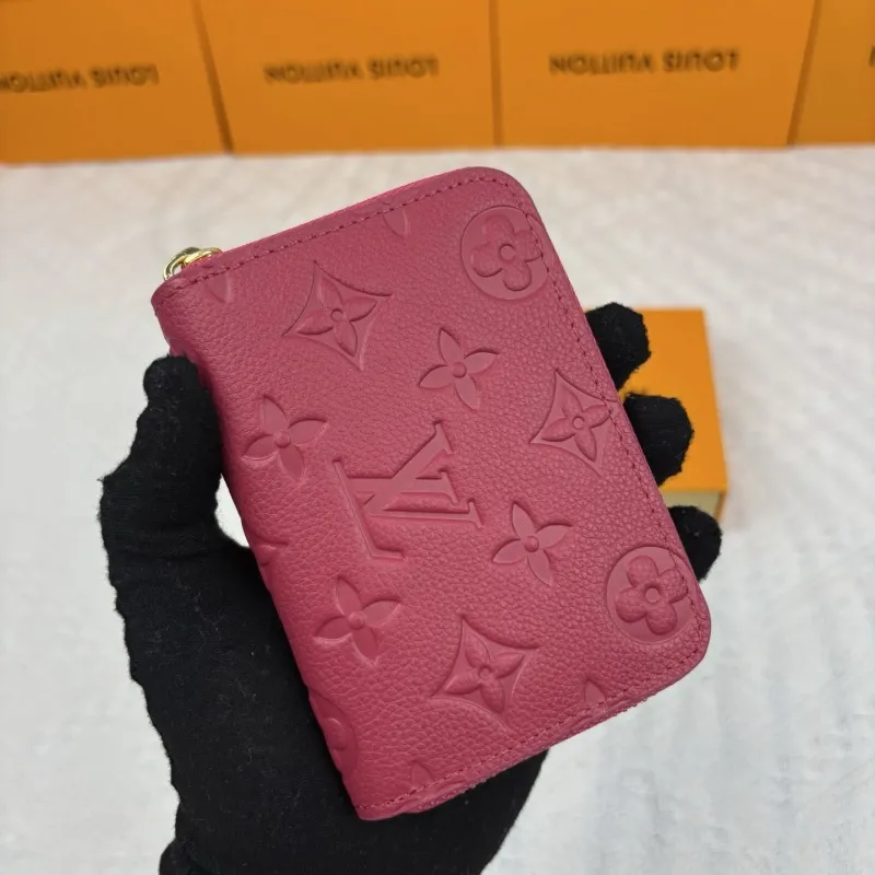 LV Wallets-947 - Image 3