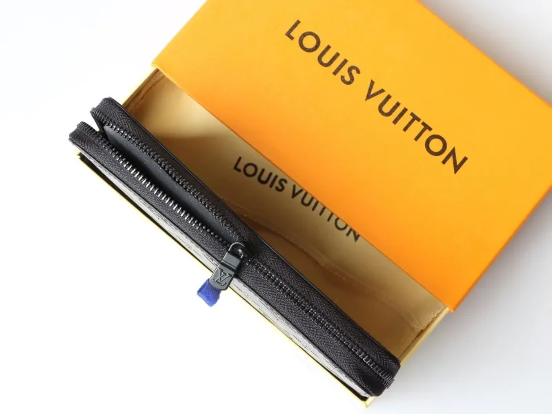 LV Wallets-951 - Image 8