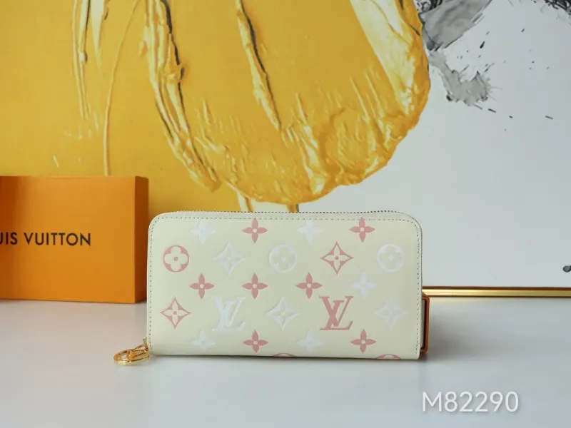 LV Wallets-955