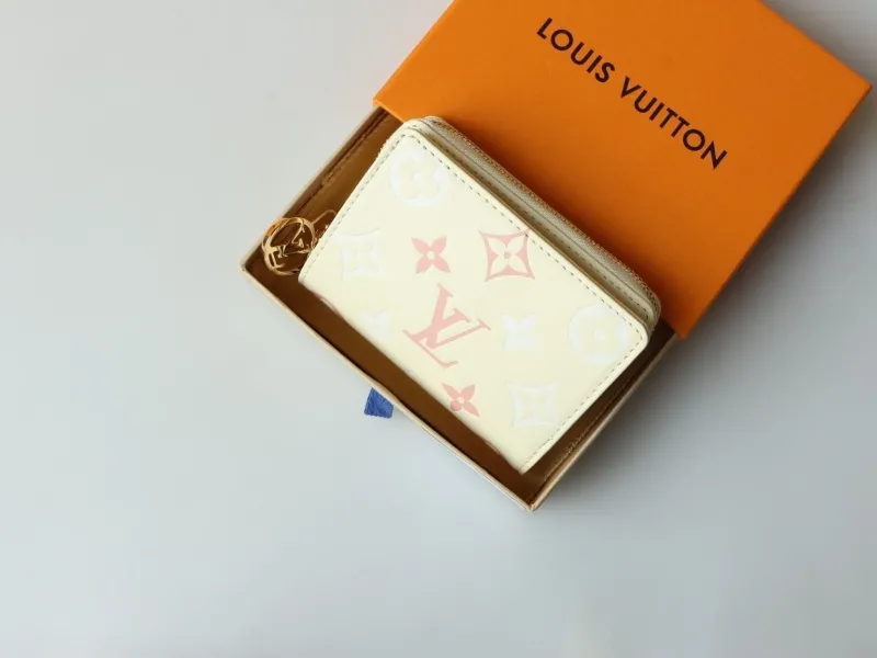 LV Wallets-956 - Image 8