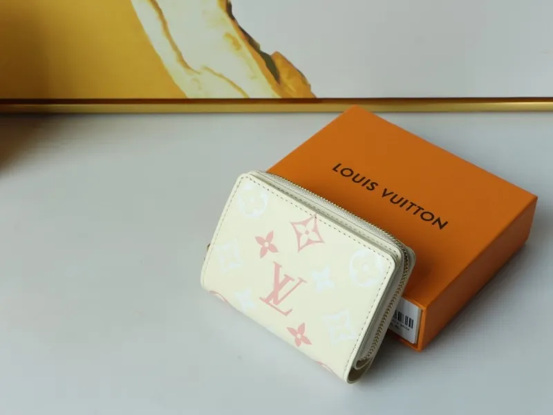 LV Wallets-956 - Image 9