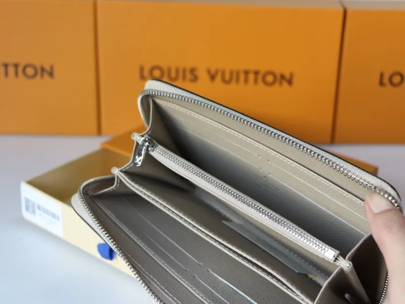 LV Wallets-959 - Image 7