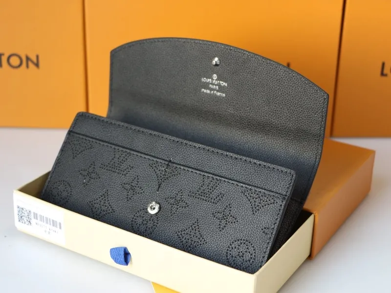 LV Wallets-960 - Image 3