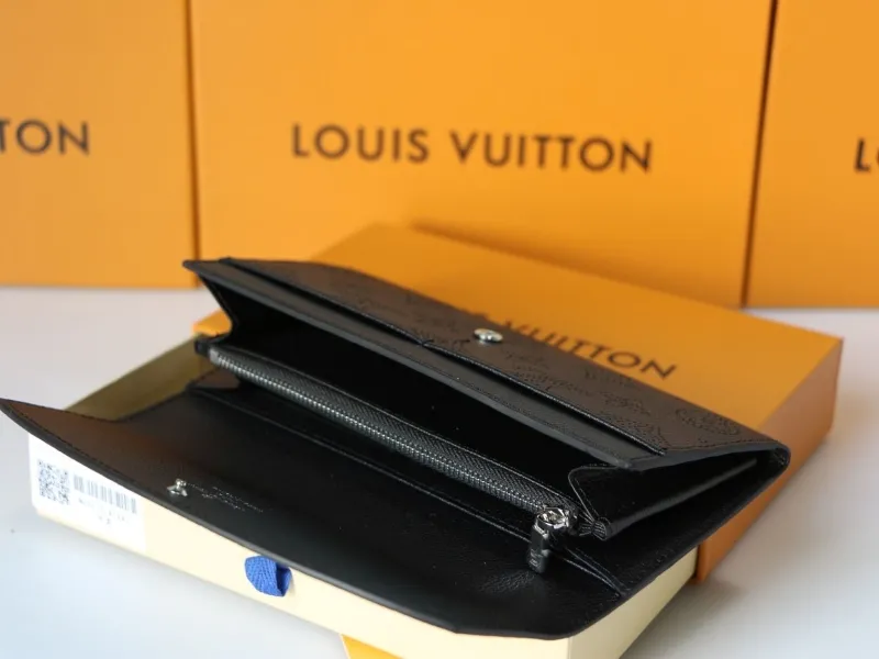 LV Wallets-960 - Image 5