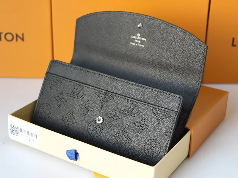 LV Wallets-960 - Image 6