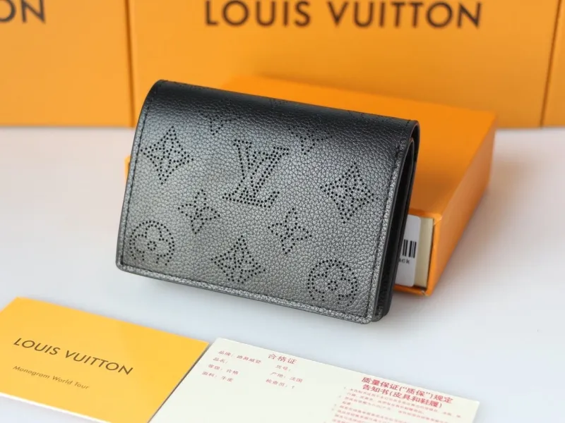 LV Wallets-963 - Image 3