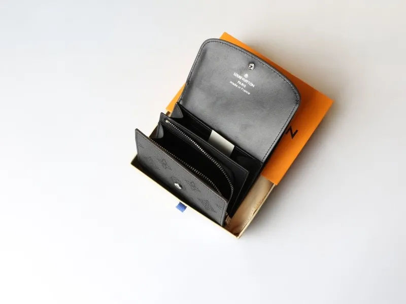 LV Wallets-968 - Image 7