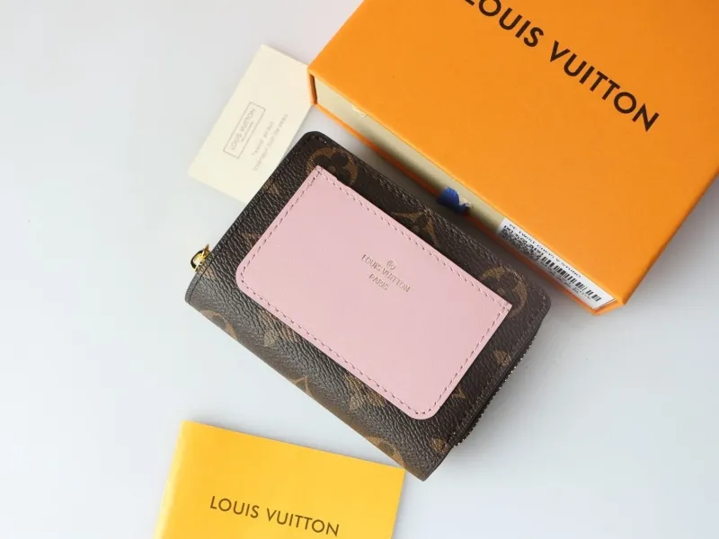 LV Wallets-970