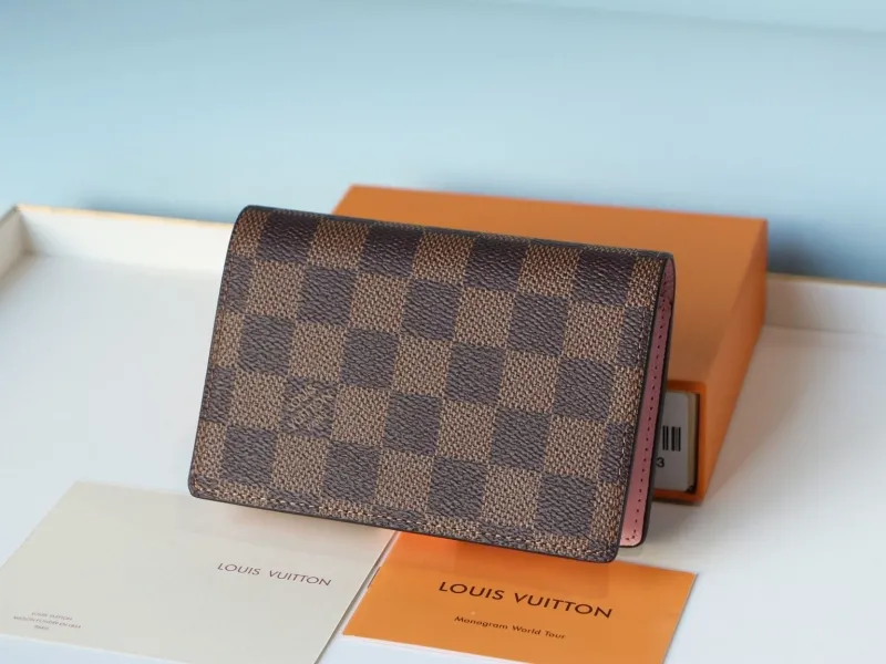 LV Wallets-975 - Image 3