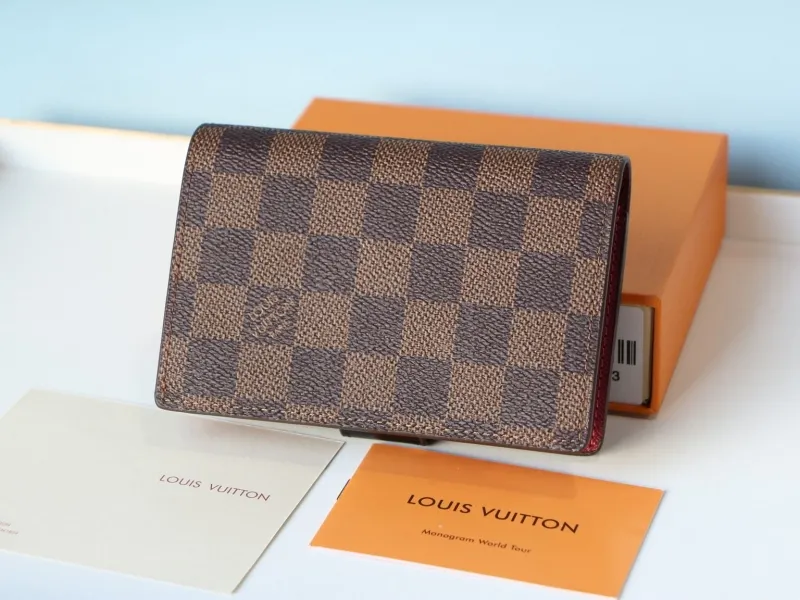 LV Wallets-976 - Image 3